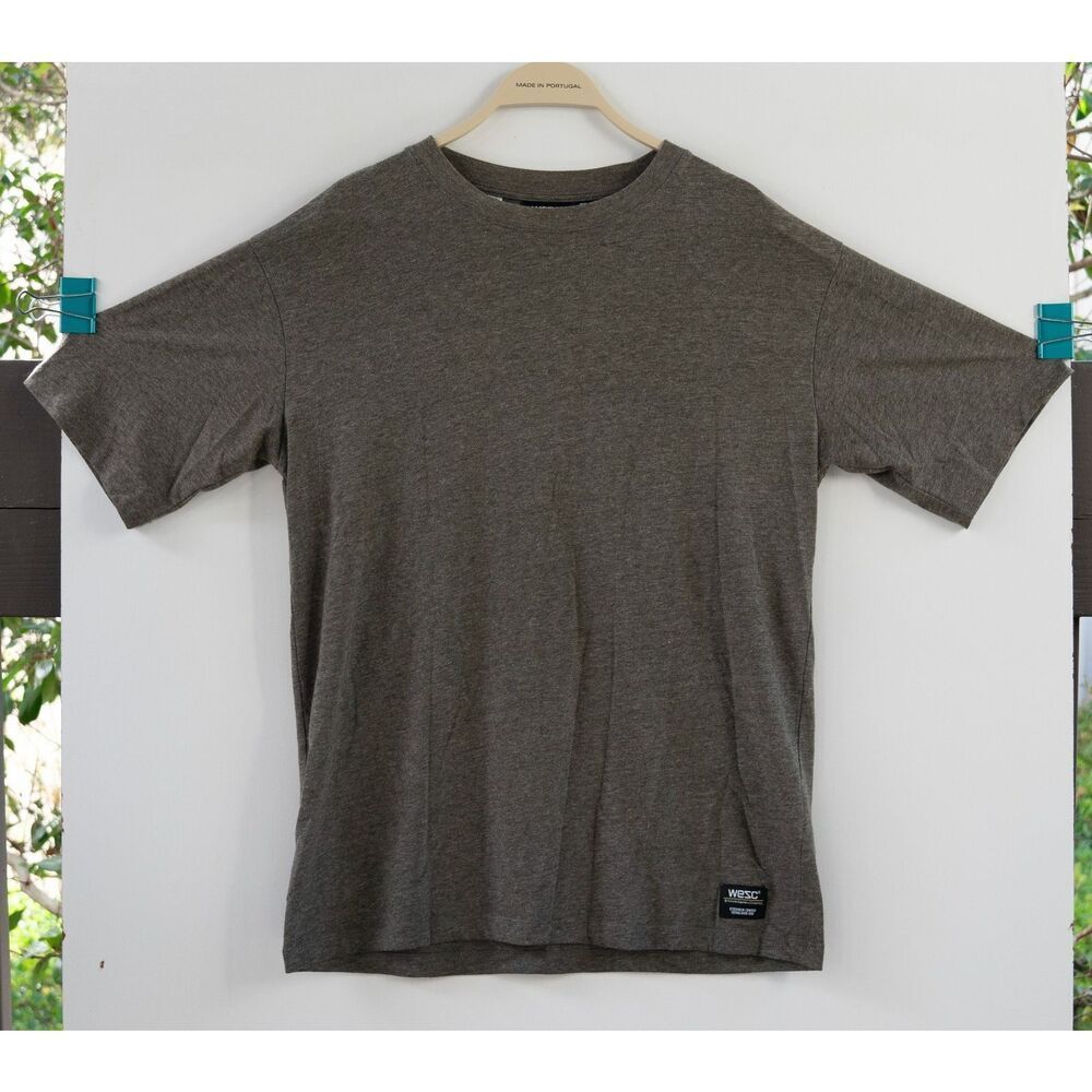 WESC Embroidered Graphic‎ T-Shirt Green Brown Men's Size M Streetwear Crew Neck